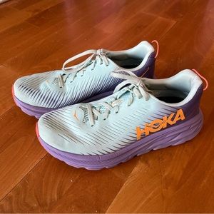 HOKA RINCON 3 Running Shoe in Blue Glass/Chalk Violet